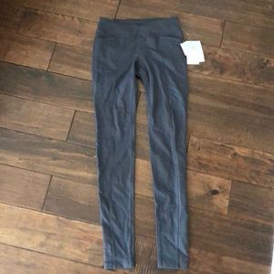 NWT Athleta Metro Leggins - Size XS